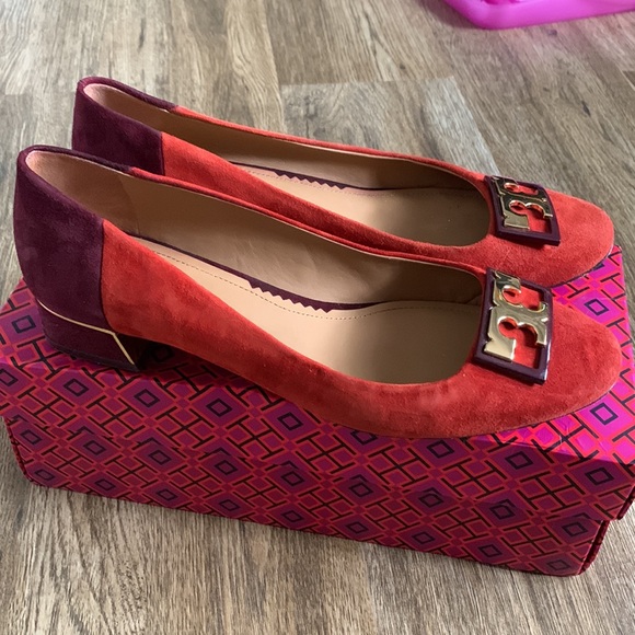 Tory Burch Gigi round toe flats - Picture 2 of 4